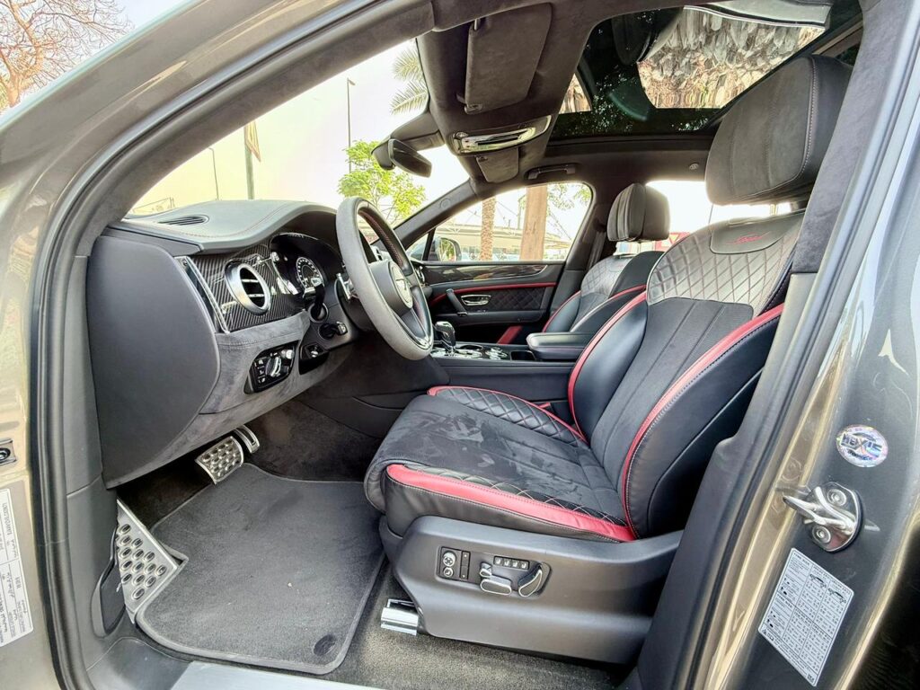 BENTLEY BENTAYGA W12 SPEED | GCC SPECS | CARBON FIBRE EDITION | YEAR: 2020 | KMS: 53,000 KMS | FULL-SERVICE HISTORY WITH AGENCY AND UNDER WARRANTY